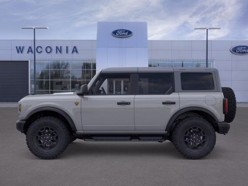 2026 Avalanche Gray Ford Bronco Badlands 4X4 SUV