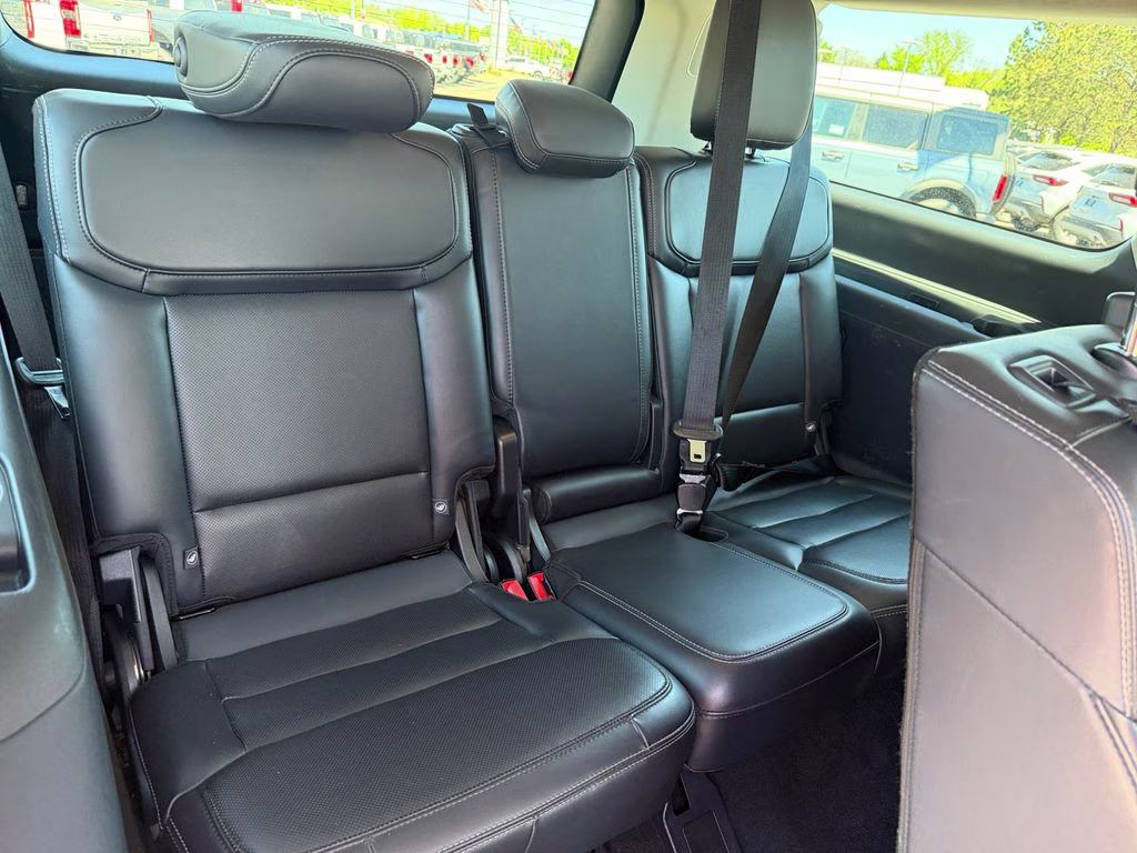 2025 Space Silver Metallic Ford Expedition Max Platinum 4X4 SUV