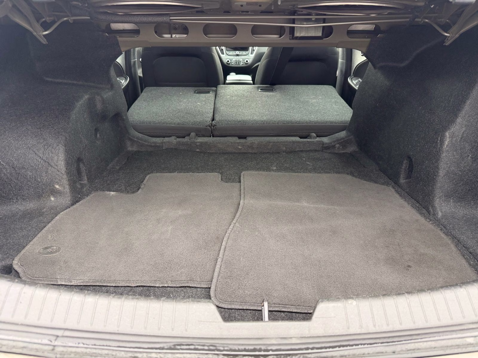 2024 Mineral Gray Metallic Chevrolet Malibu LT FWD Sedan