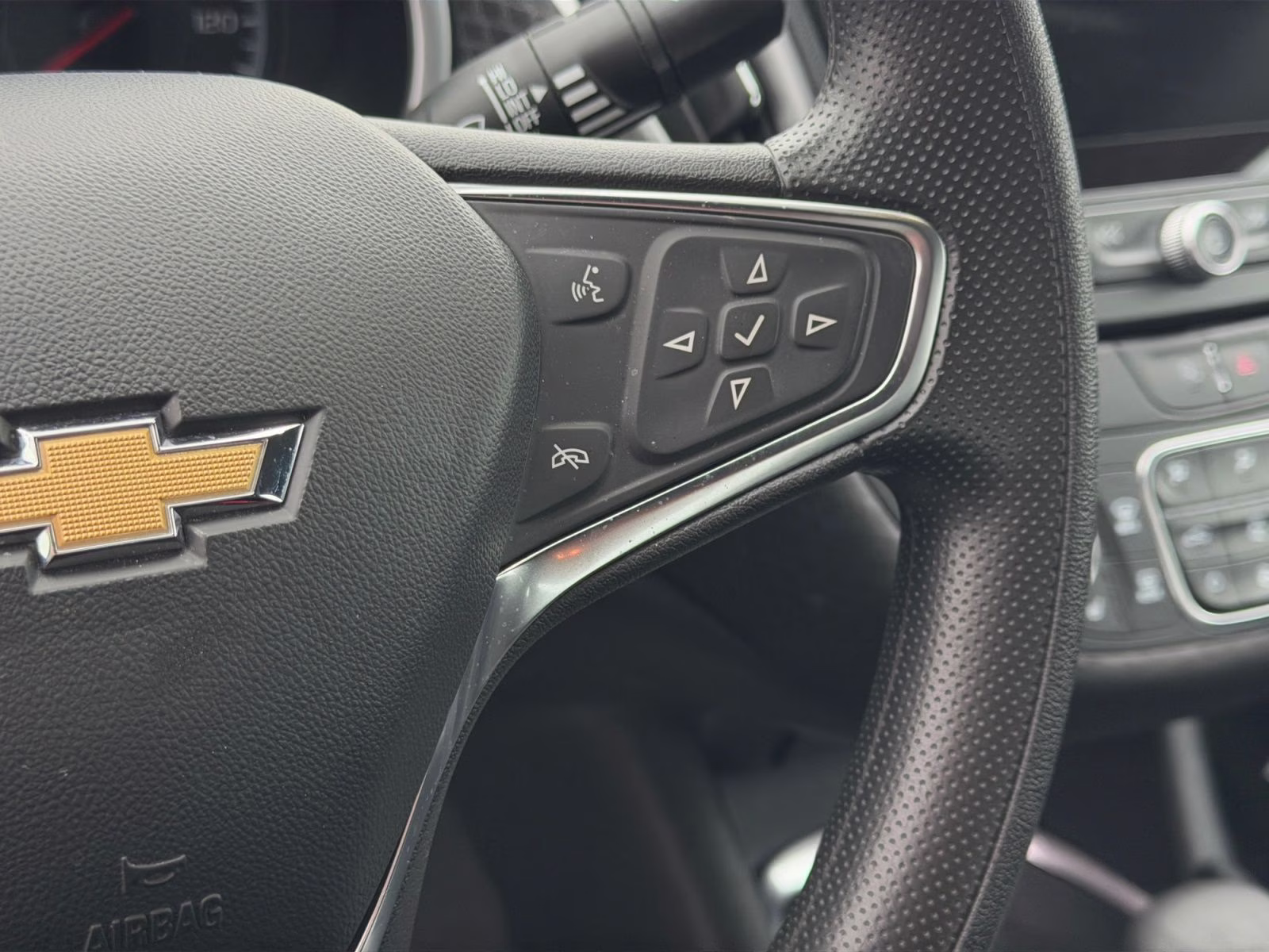 2024 Mineral Gray Metallic Chevrolet Malibu LT FWD Sedan