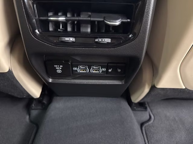 2022 Diamond Black Crystal Pearlcoat Jeep Grand Cherokee 4xe 4X4 SUV