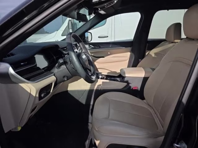 2022 Diamond Black Crystal Pearlcoat Jeep Grand Cherokee 4xe 4X4 SUV