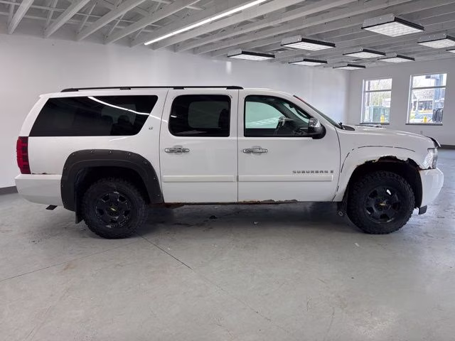 2008 Summit White Chevrolet Suburban 1500 LT 4X4 SUV