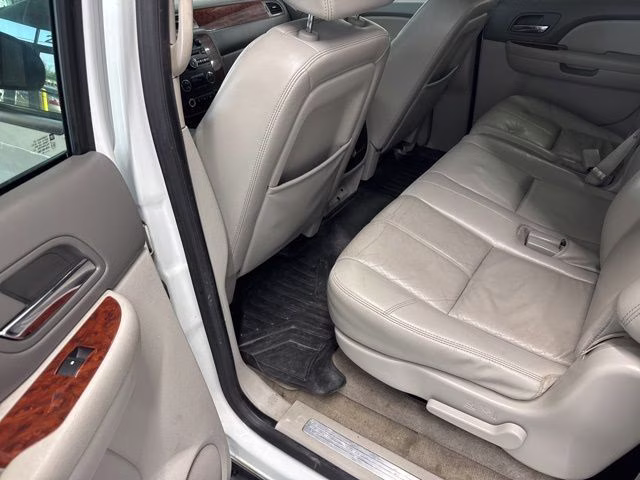 2008 Summit White Chevrolet Suburban 1500 LT 4X4 SUV