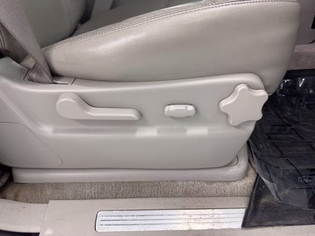 2008 Summit White Chevrolet Suburban 1500 LT 4X4 SUV