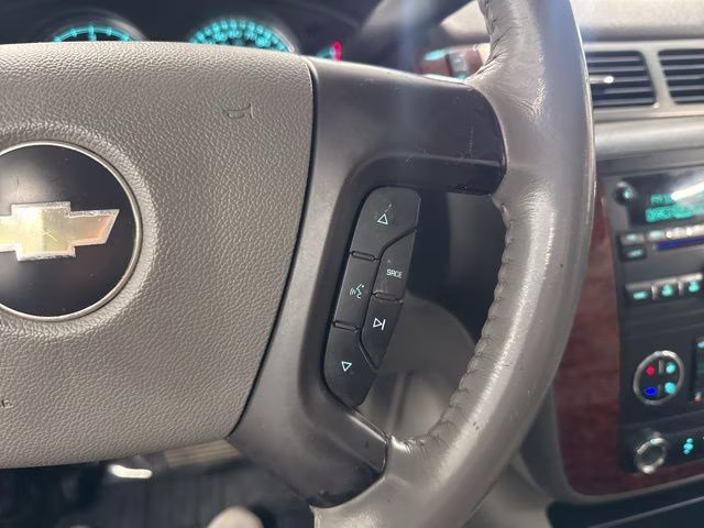 2008 Summit White Chevrolet Suburban 1500 LT 4X4 SUV