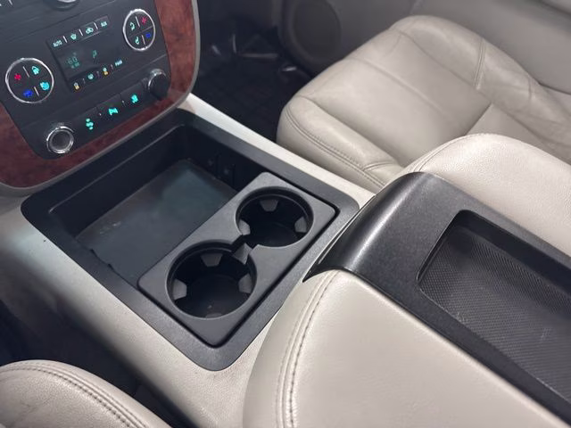2008 Summit White Chevrolet Suburban 1500 LT 4X4 SUV