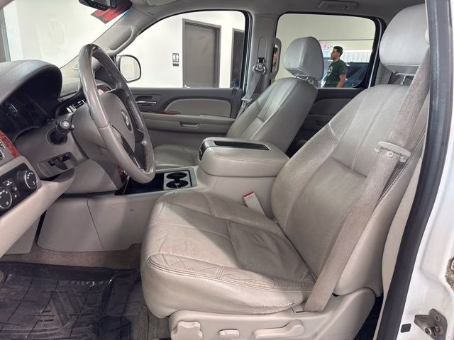 2008 Summit White Chevrolet Suburban 1500 LT 4X4 SUV