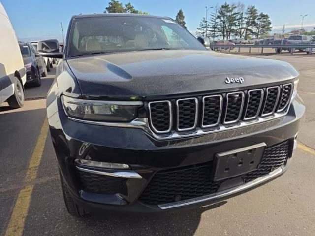 2022 Diamond Black Crystal Pearlcoat Jeep Grand Cherokee 4xe 4X4 SUV