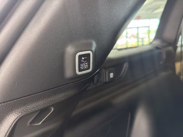 2022 Diamond Black Crystal Pearlcoat Jeep Grand Cherokee 4xe 4X4 SUV