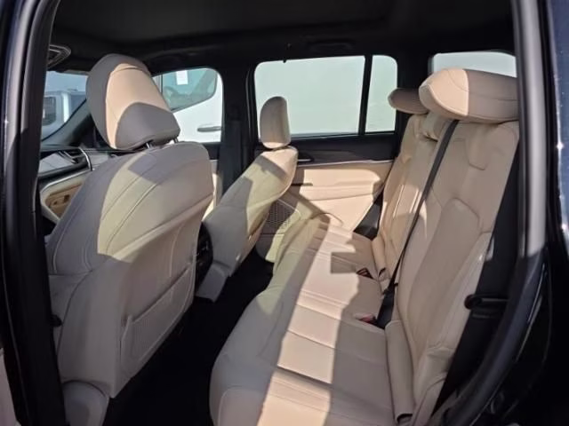 2022 Diamond Black Crystal Pearlcoat Jeep Grand Cherokee 4xe 4X4 SUV