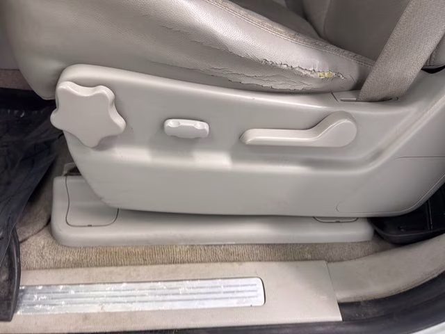 2008 Summit White Chevrolet Suburban 1500 LT 4X4 SUV