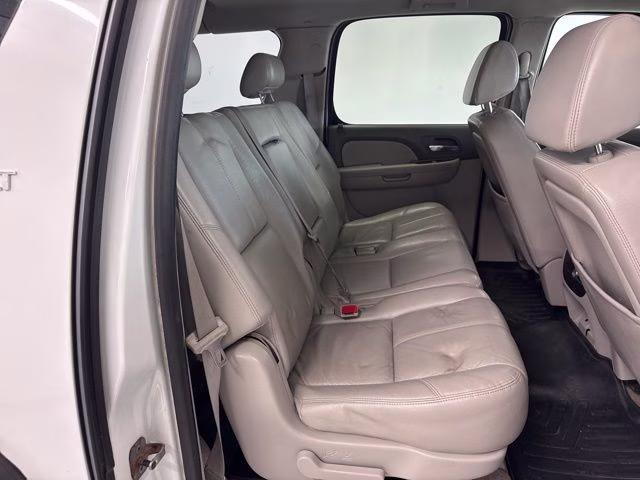2008 Summit White Chevrolet Suburban 1500 LT 4X4 SUV