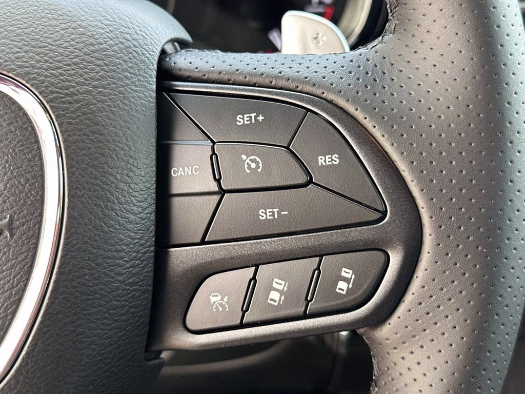 2026 DB Black Crystal Clearcoat Dodge Durango GT Plus HEMI V8 AWD SUV
