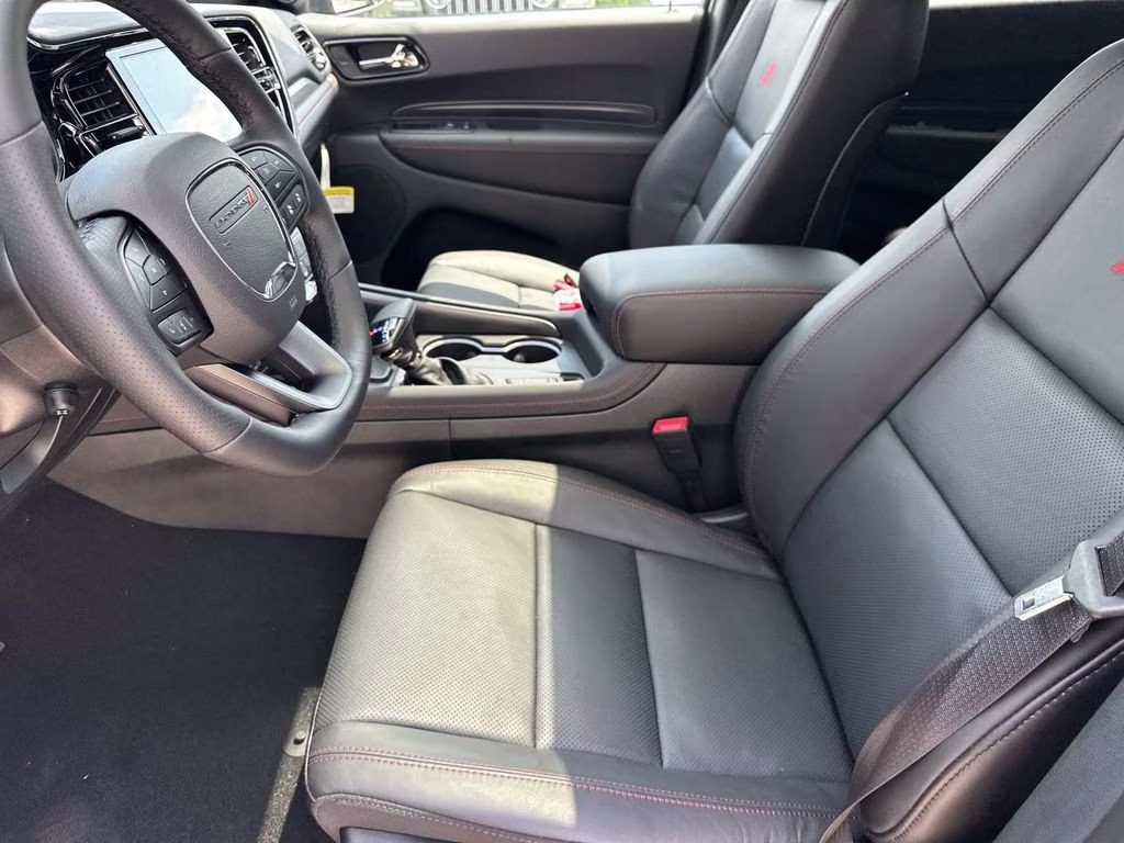 2026 DB Black Crystal Clearcoat Dodge Durango GT Plus HEMI V8 AWD SUV