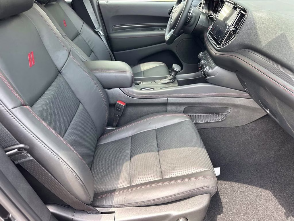 2026 DB Black Crystal Clearcoat Dodge Durango GT Plus HEMI V8 AWD SUV
