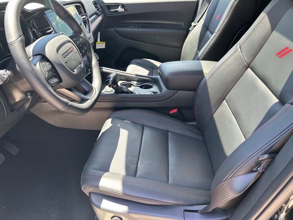 2026 DB Black Crystal Clearcoat Dodge Durango GT Plus HEMI V8 AWD SUV