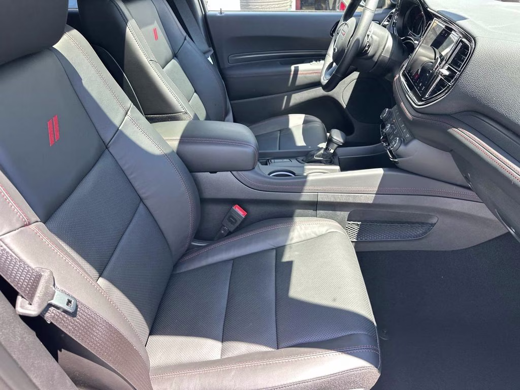 2026 DB Black Crystal Clearcoat Dodge Durango GT Plus HEMI V8 AWD SUV
