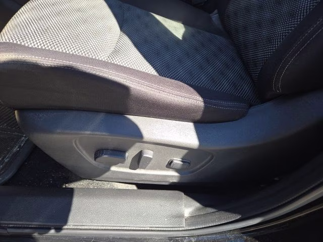 2020 Magnetic Black Pearl Nissan Rogue Sport SV AWD SUV