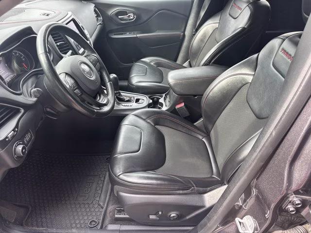 2019 Granite Crystal Metallic Clearcoat Jeep Cherokee 4X4 SUV