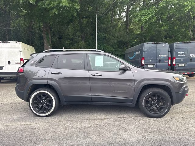 2019 Granite Crystal Metallic Clearcoat Jeep Cherokee 4X4 SUV