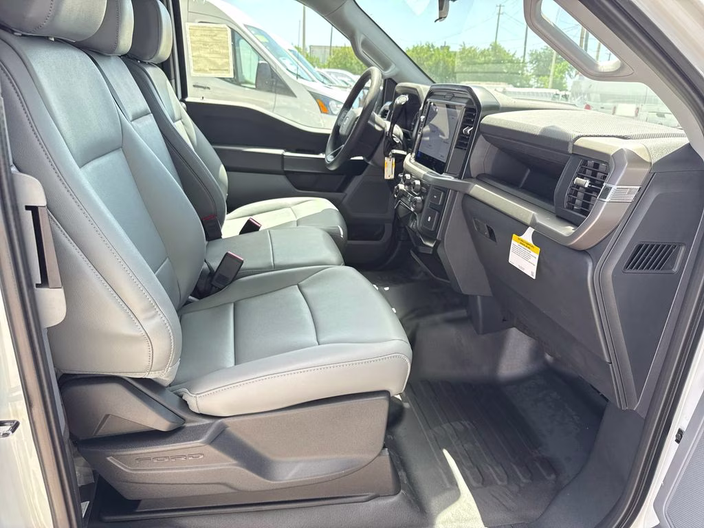 2026 Oxford White Ford F-150 XL RWD Truck
