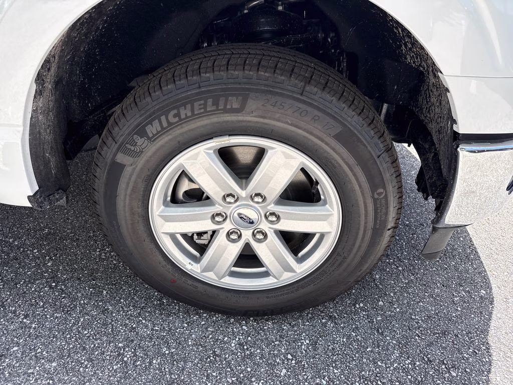 2026 Oxford White Ford F-150 XL RWD Truck