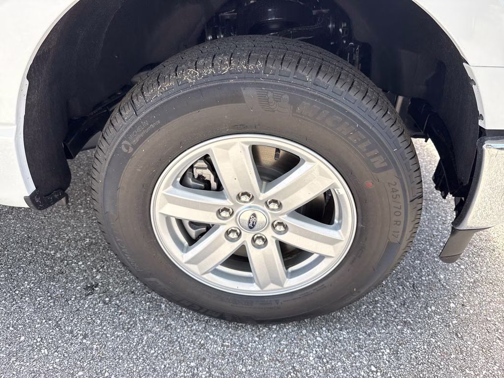 2026 Oxford White Ford F-150 XL RWD Truck