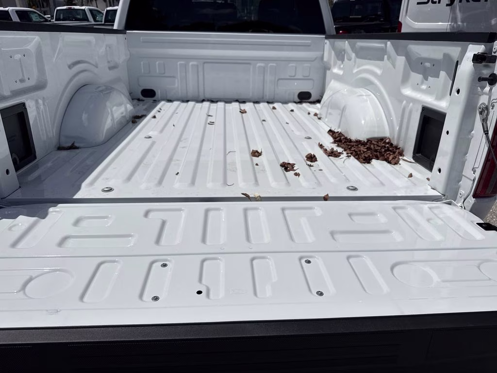 2026 Oxford White Ford F-150 XL RWD Truck
