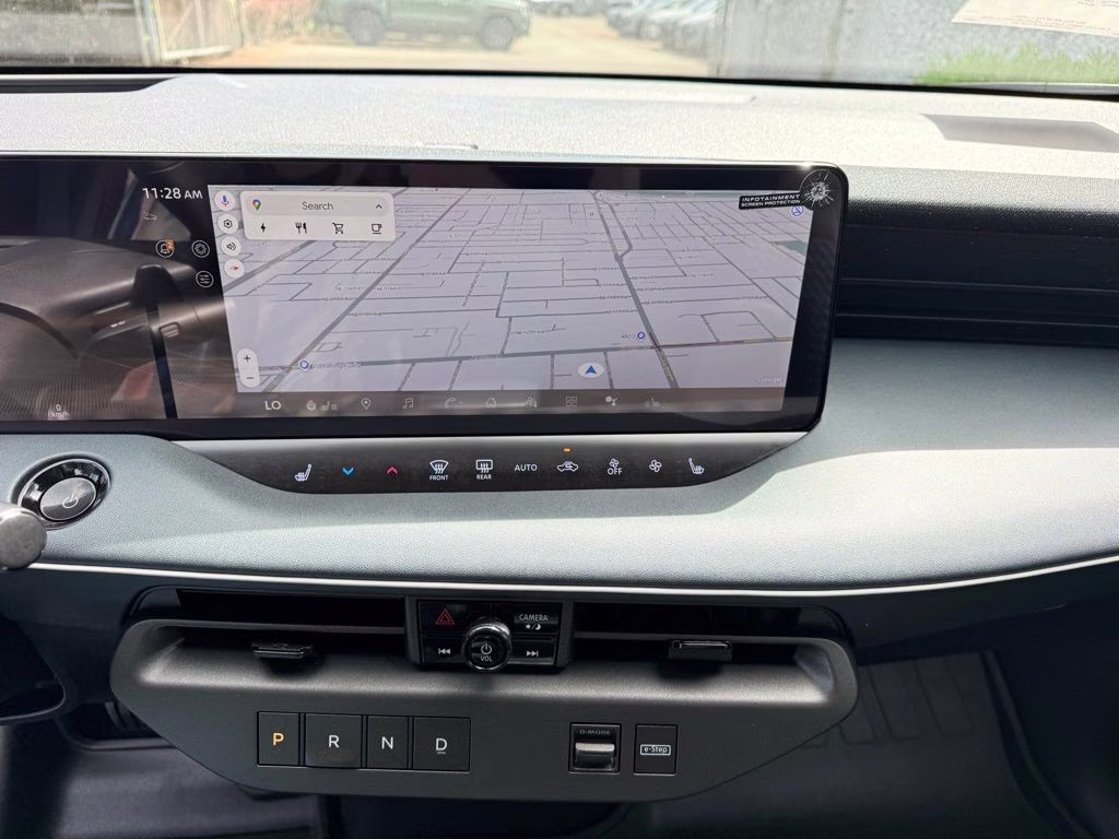 2026 Boulder Gray Pearl/Black Nissan LEAF PLATINUM+ FWD SUV