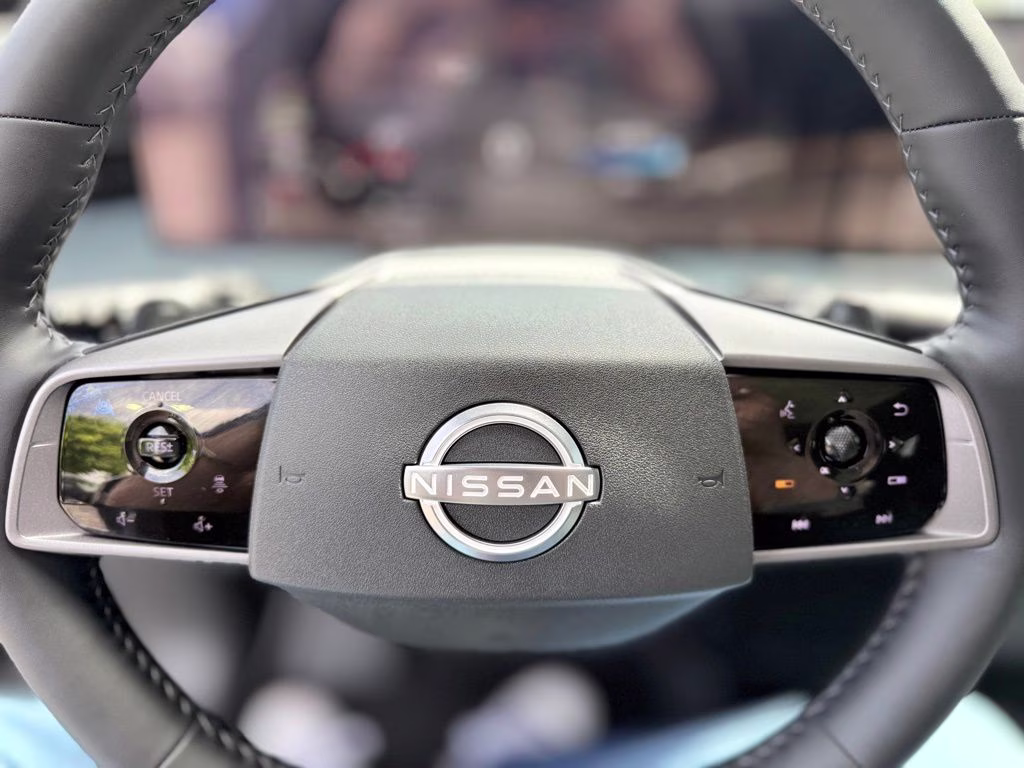 2026 Boulder Gray Pearl/Black Nissan LEAF PLATINUM+ FWD SUV