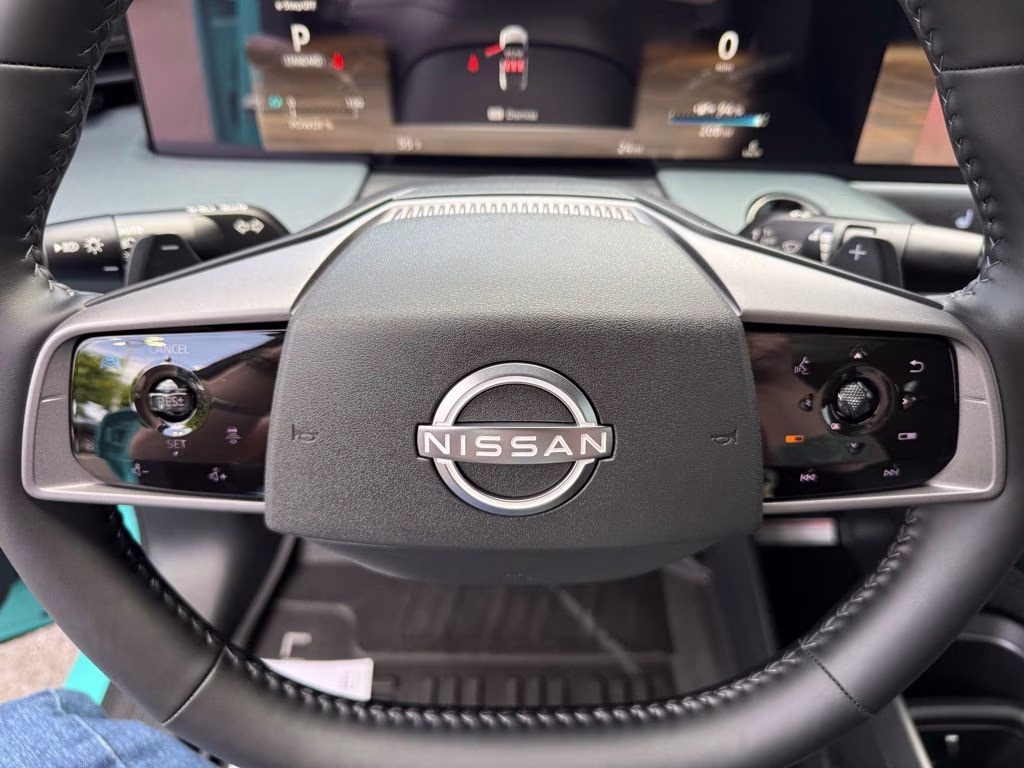2026 Seabreeze Blue Pearl/Black Nissan LEAF PLATINUM+ FWD SUV
