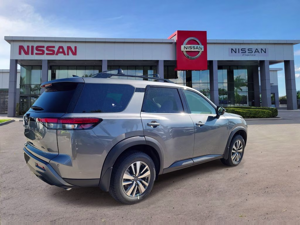 2026 Gun Metallic Nissan Pathfinder SL FWD SUV