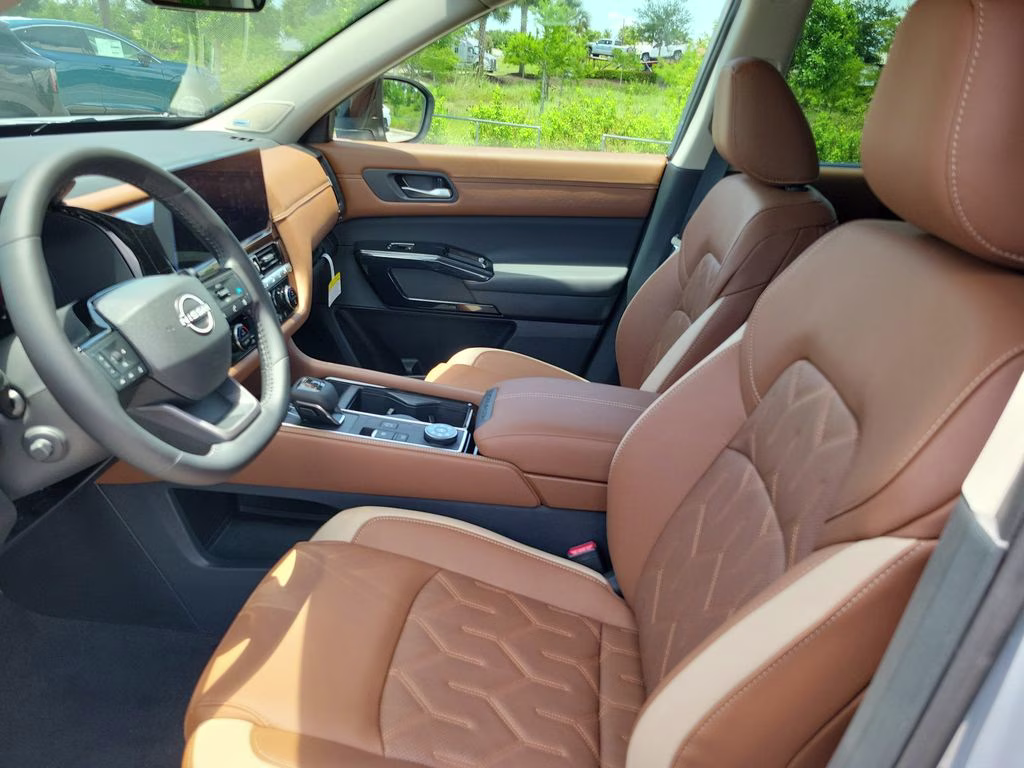 2026 Boulder Gray Pearl Nissan Pathfinder Platinum 4X4 SUV