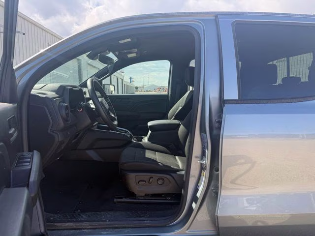 2024 Sterling Gray Metallic Chevrolet Colorado Trail Boss 4X4 Truck