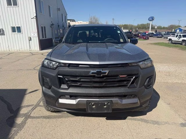 2024 Sterling Gray Metallic Chevrolet Colorado Trail Boss 4X4 Truck