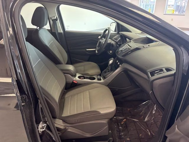 2015 Tuxedo Black Ford Escape SE 4X4 SUV