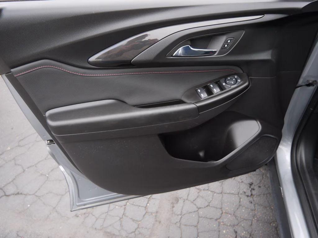 2023 Sterling Gray Metallic Chevrolet Trailblazer RS AWD SUV