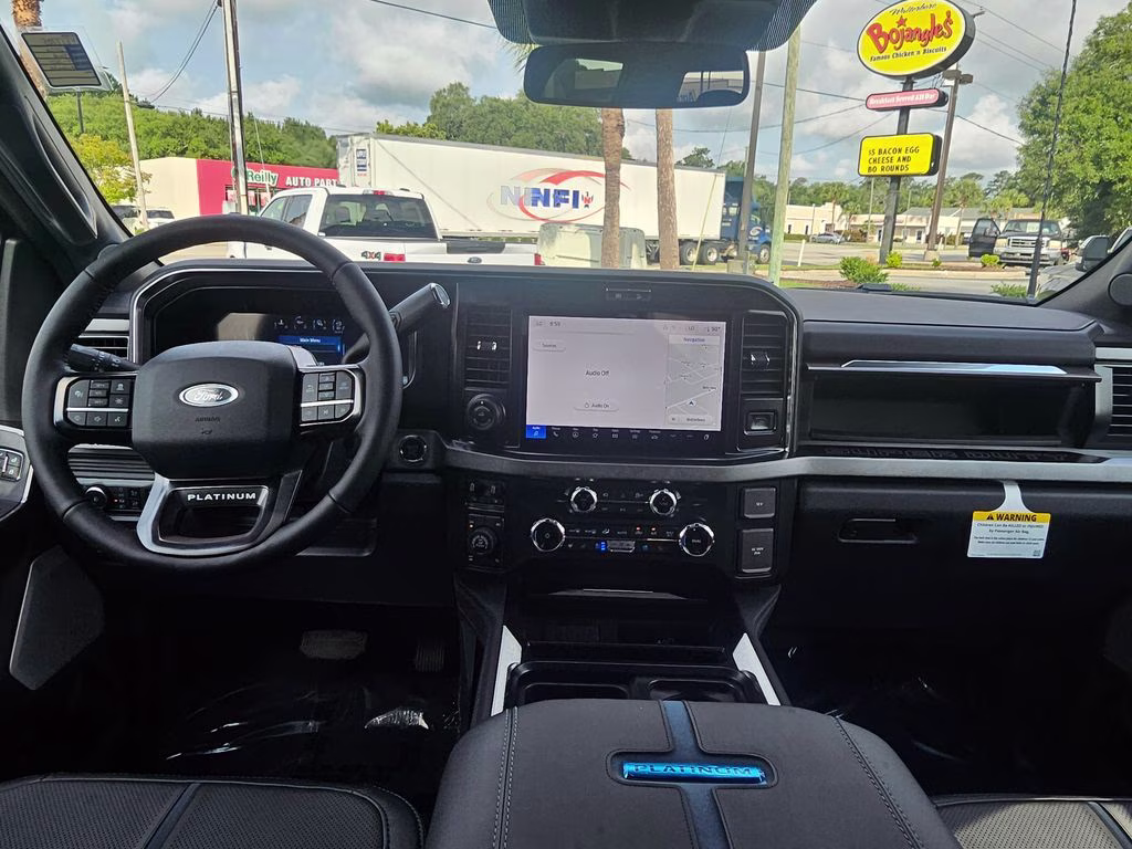 2026 Avalanche Ford Super Duty F-350 SRW Platinum 4X4 Truck