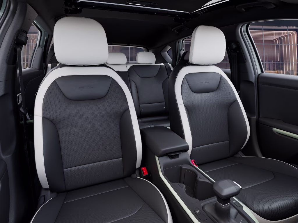 2026 Morning Haze Kia K4 GT-Line FWD Hatchback