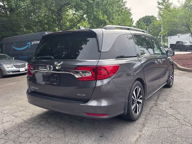 2018 Honda Odyssey FWD Van