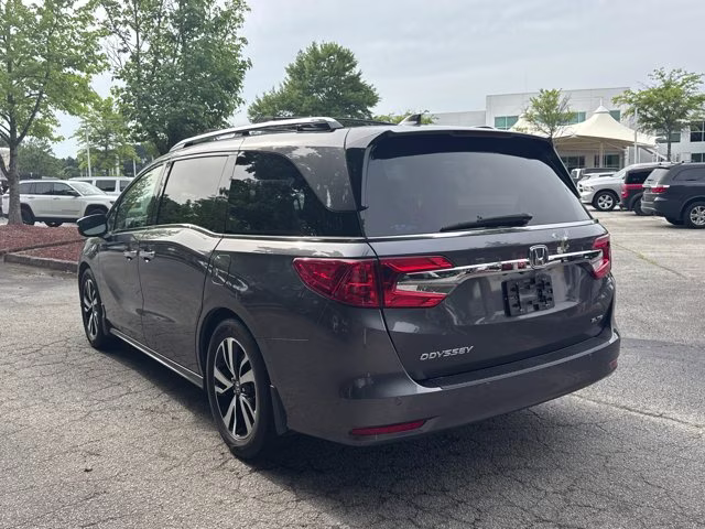 2018 Honda Odyssey FWD Van