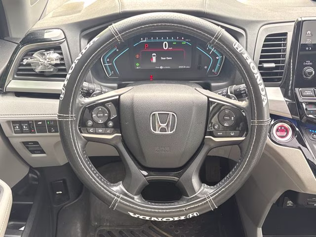 2018 Honda Odyssey FWD Van