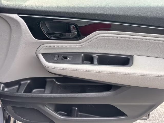 2018 Honda Odyssey FWD Van