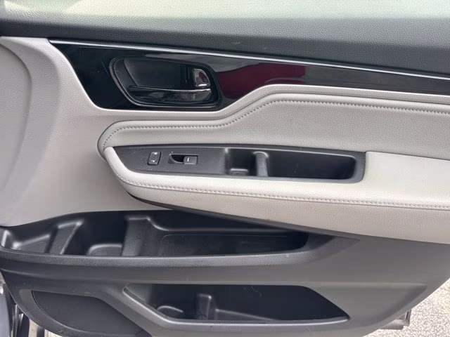 2018 Honda Odyssey FWD Van