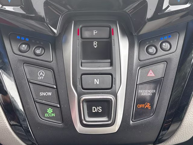 2018 Honda Odyssey FWD Van