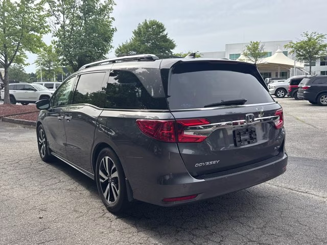 2018 Honda Odyssey FWD Van