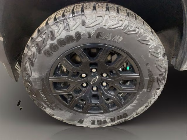 2024 Sterling Gray Metallic Chevrolet Colorado Trail Boss 4X4 Truck