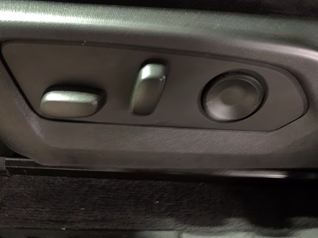 2024 Sterling Gray Metallic Chevrolet Colorado Trail Boss 4X4 Truck