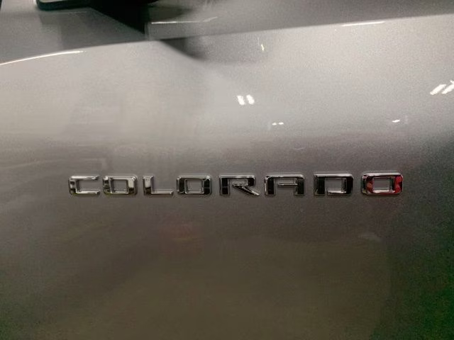 2024 Sterling Gray Metallic Chevrolet Colorado Trail Boss 4X4 Truck
